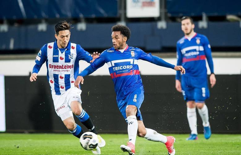 队友之间更 队友之间更