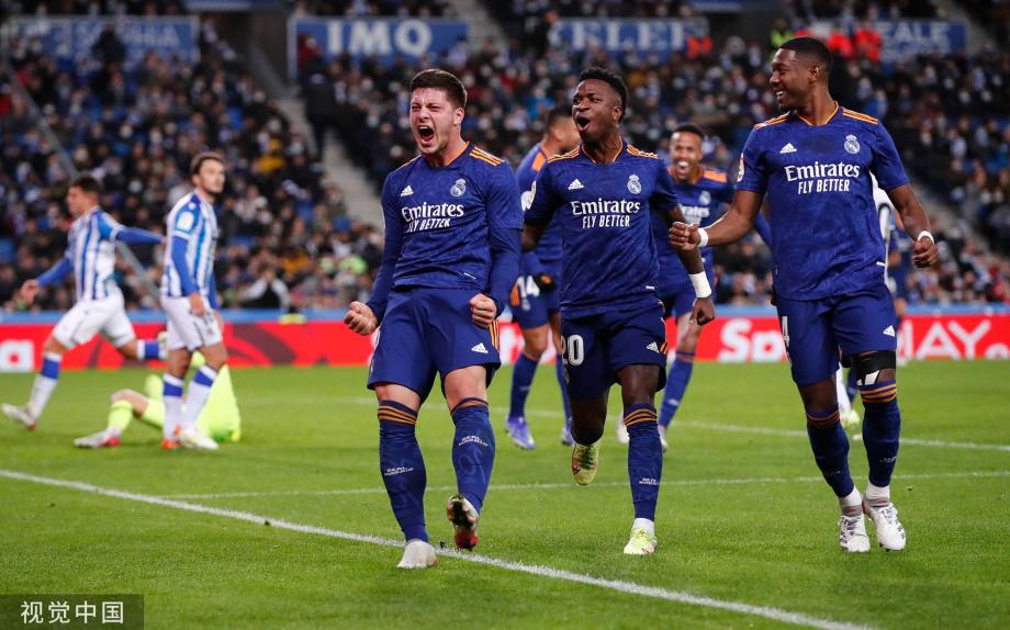 CBA排名又乱了！新疆升至第三，广东上演大逆转，前四竞争白热化.