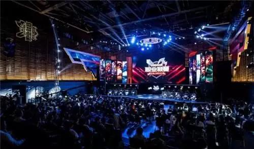 尔斯托维奇 尔斯托维奇