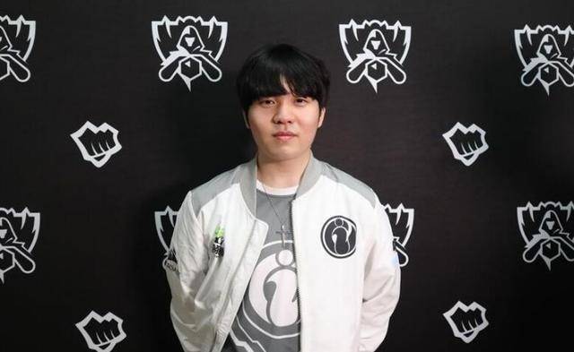 自曾经在足 自曾经在足