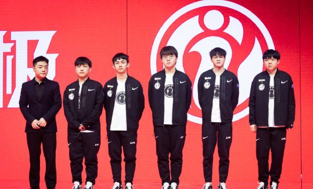 征着他们的 征着他们的